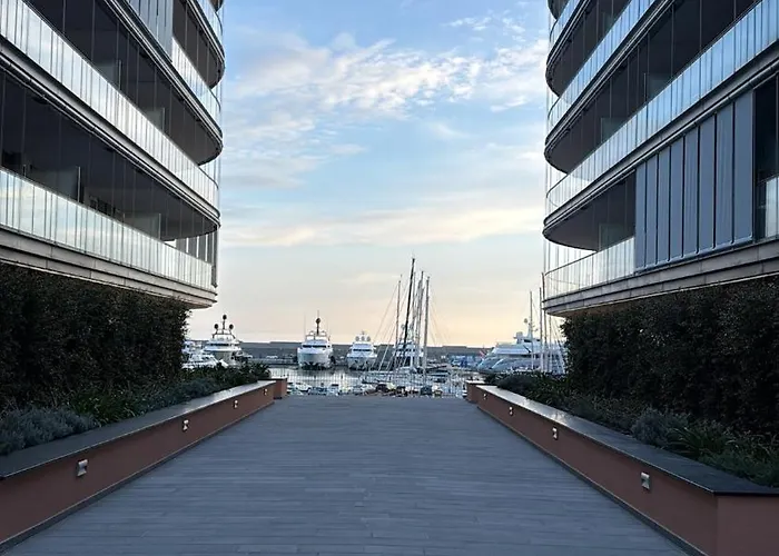 7 Waterfront *