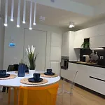 7 Waterfront شقة *