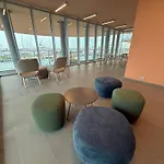 7 Waterfront شقة *
