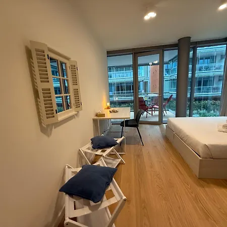 7 Waterfront *